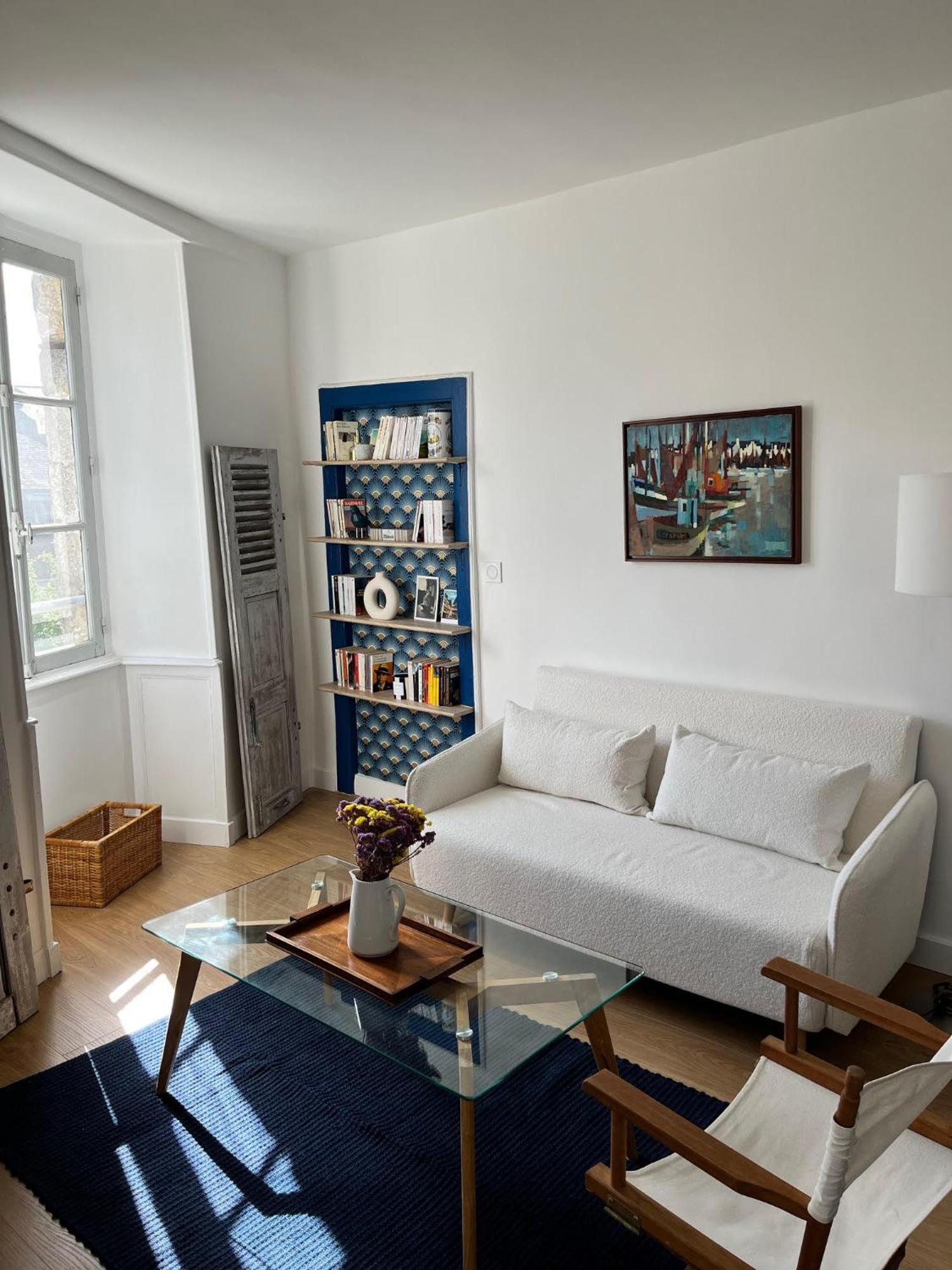 Apartment - Coeur Historique De *